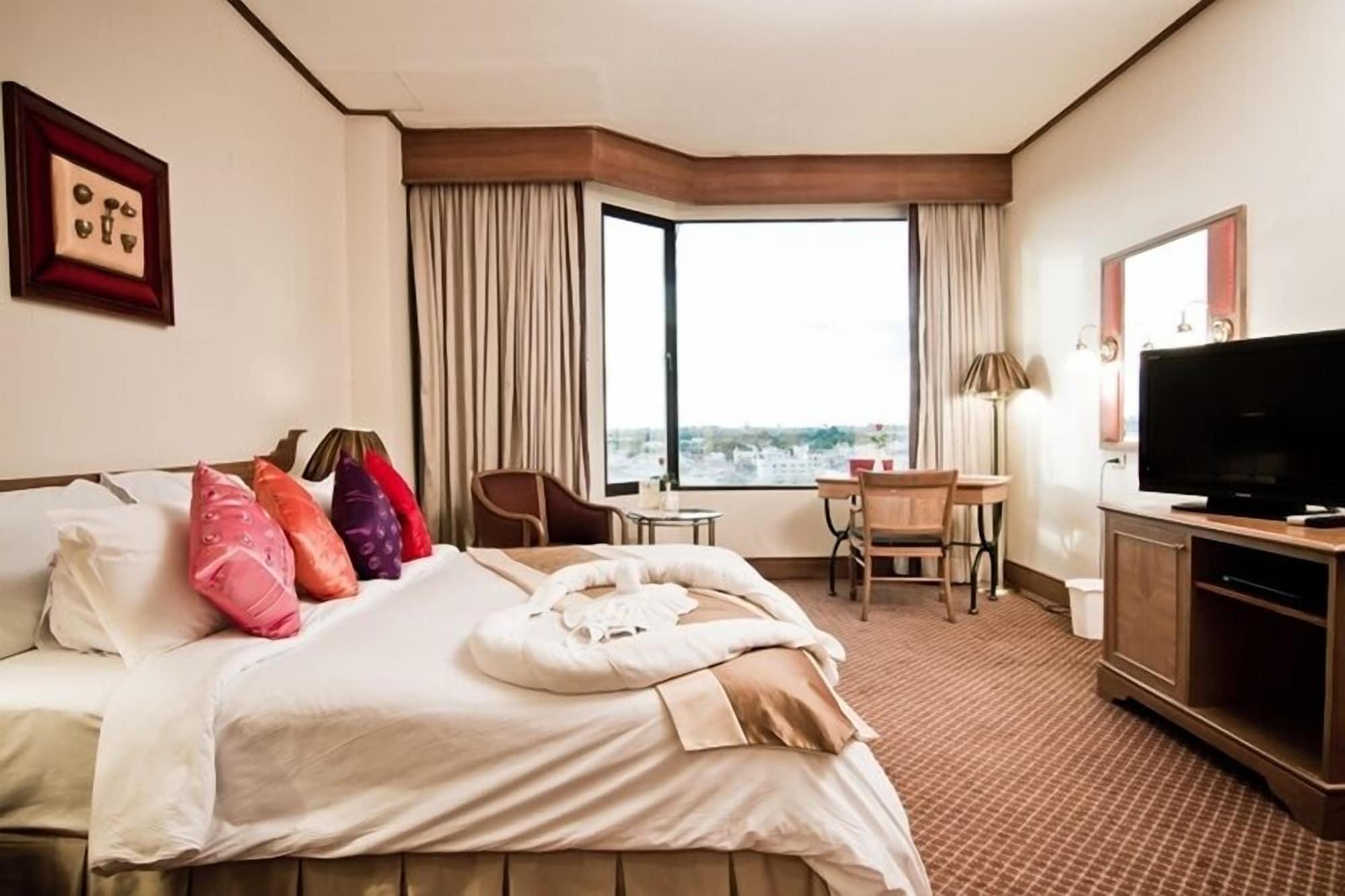 Laithong Hotel 3*